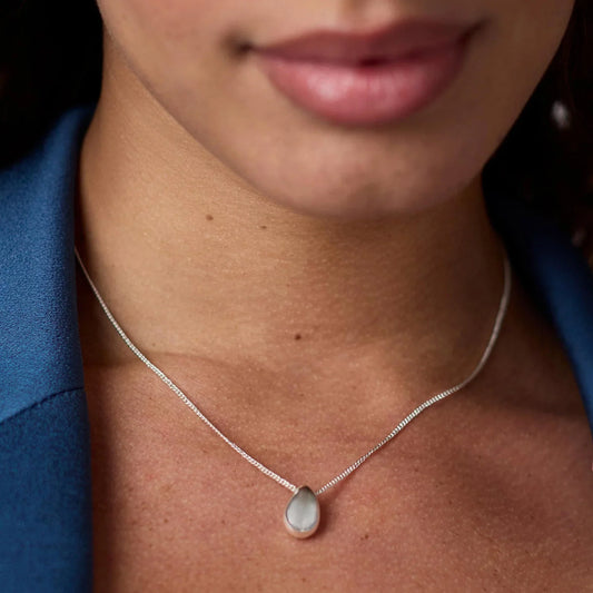 Wave Delicate Necklace - Silver